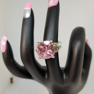 Beautifu vintage cubic zirconia pink rings